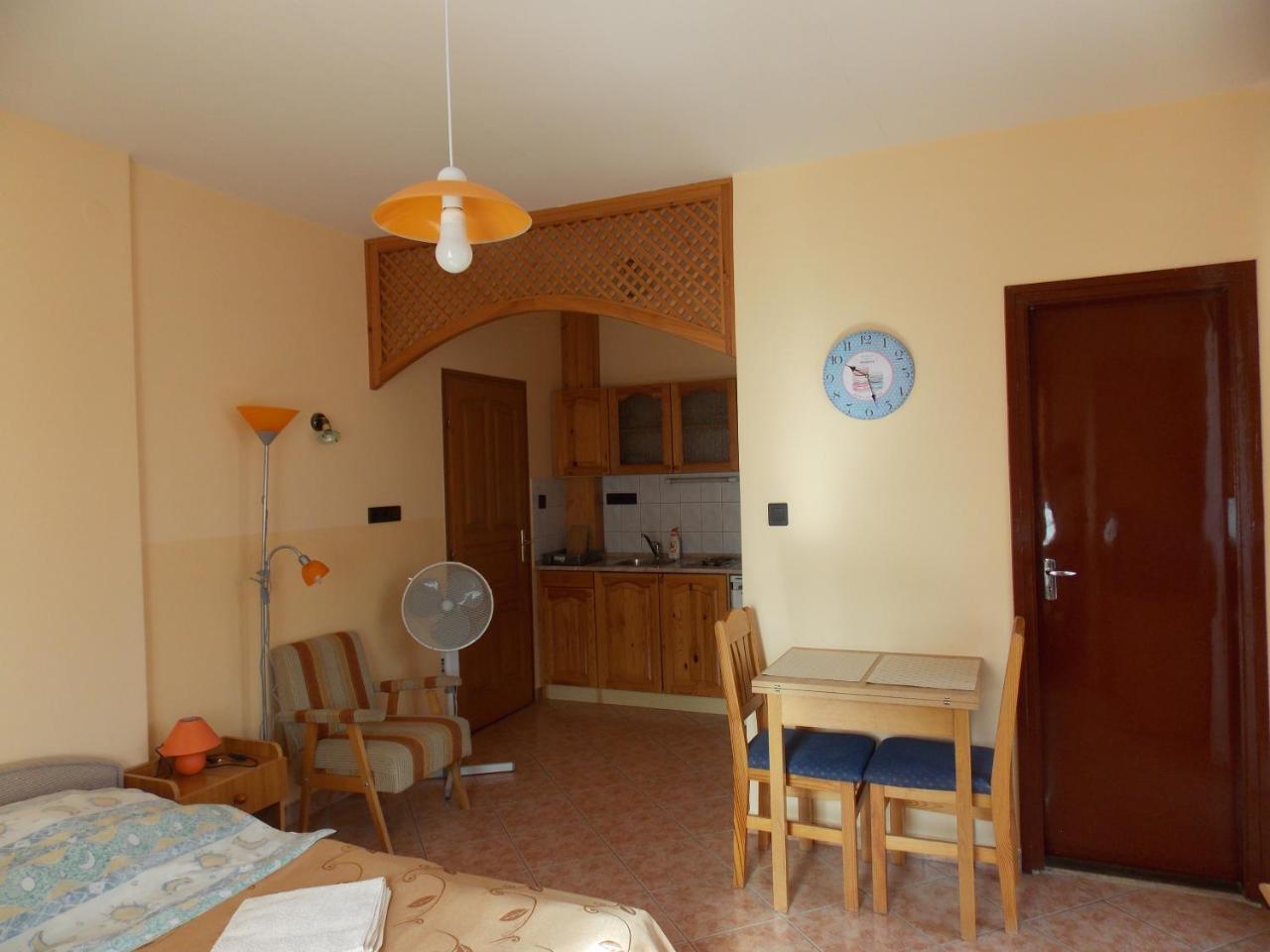 Heviz Therme Apartmenthaus Luaran gambar